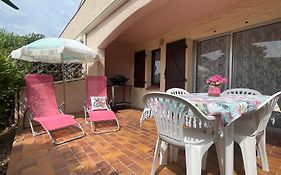 Rez-De-Jardin Pinede Piscine Clim Proche Plage Village Naturiste
